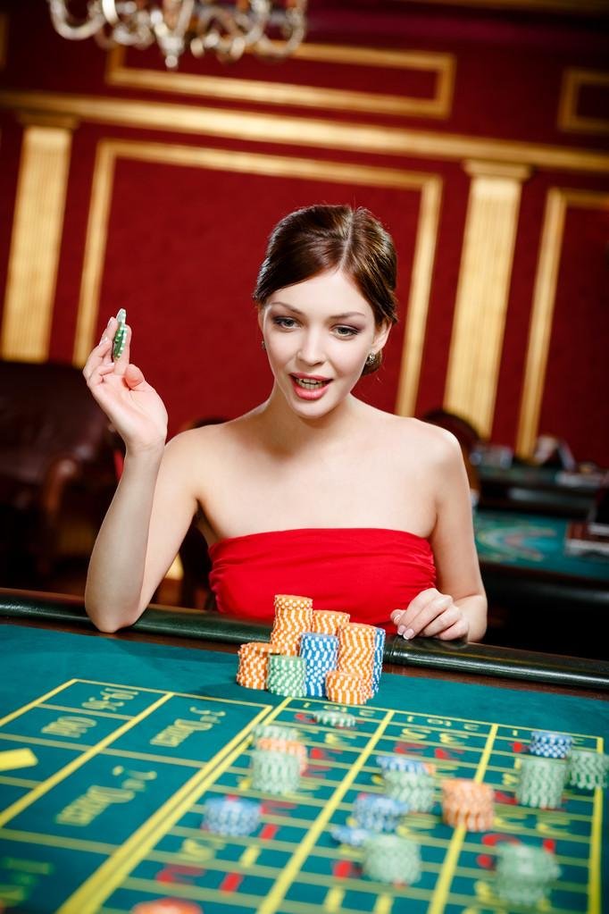 888lot cá cược bóng đá trực tuyến